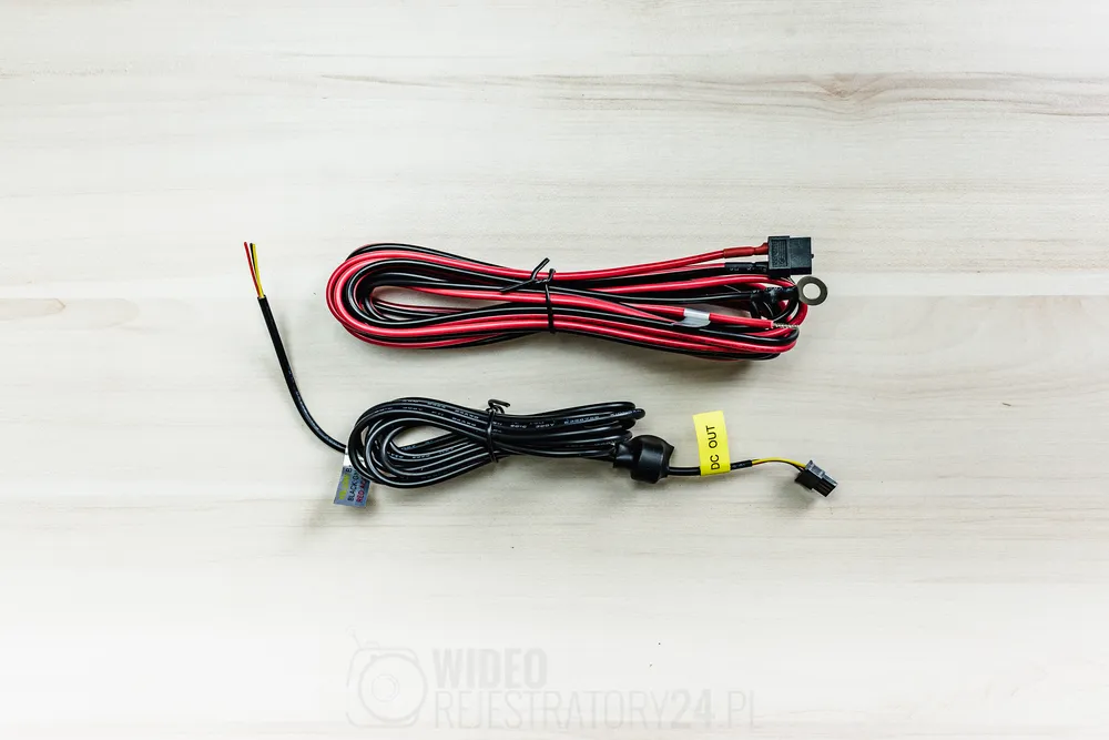 przewody powerbanku samochodowego neo8+